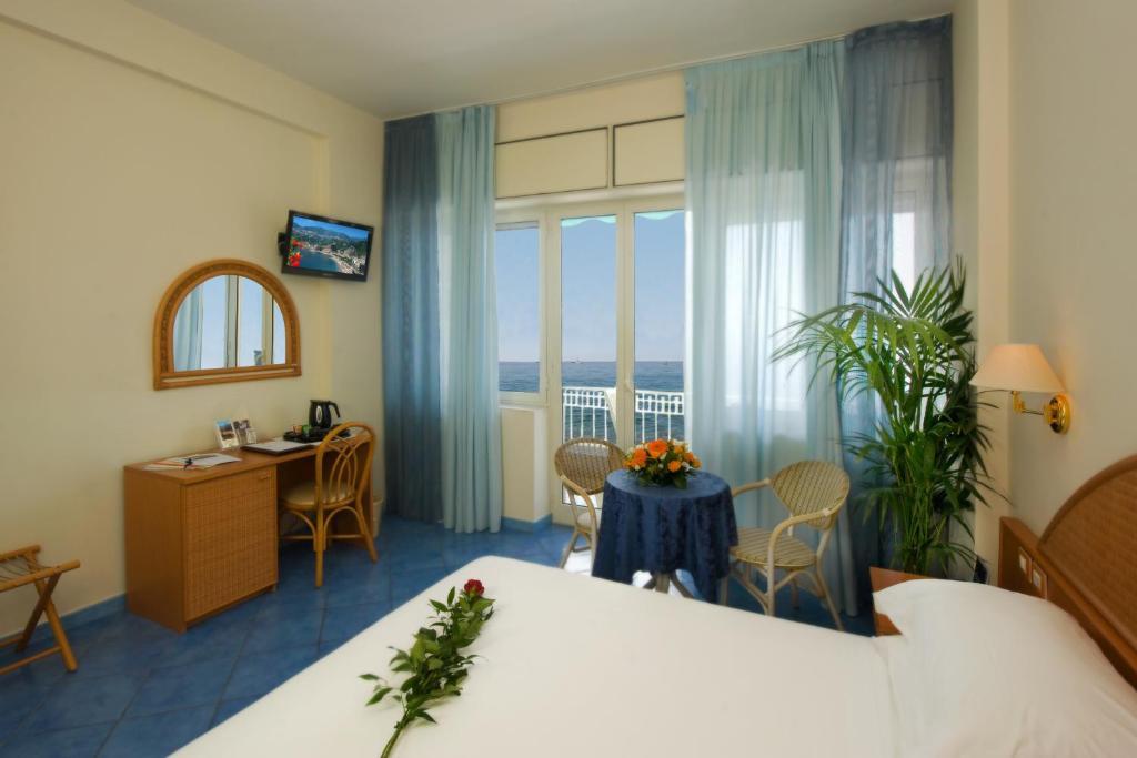 Hotel Pensione Reale Maiori Room photo