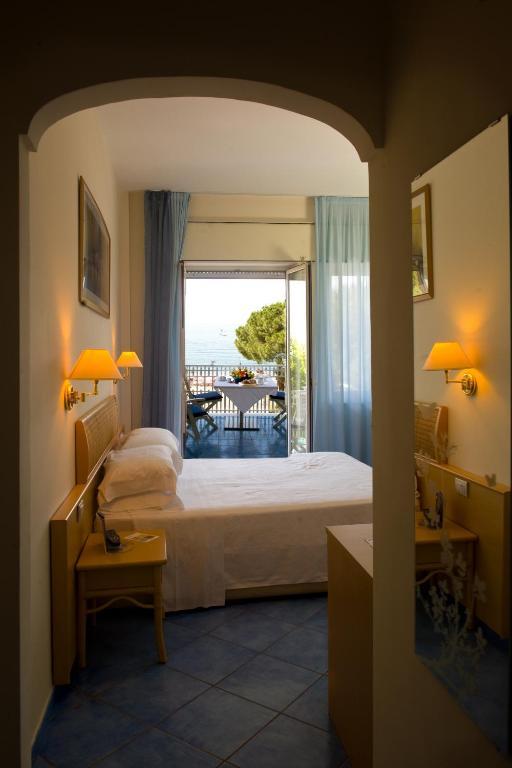 Hotel Pensione Reale Maiori Room photo
